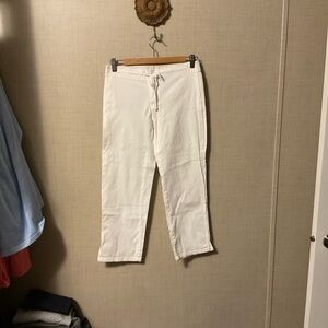Express White Capris